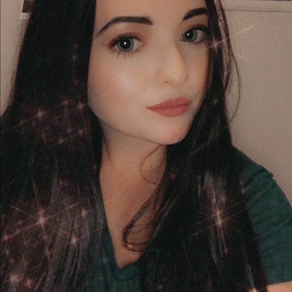 Meet your Posher, Brittany - Picture 1 of 1